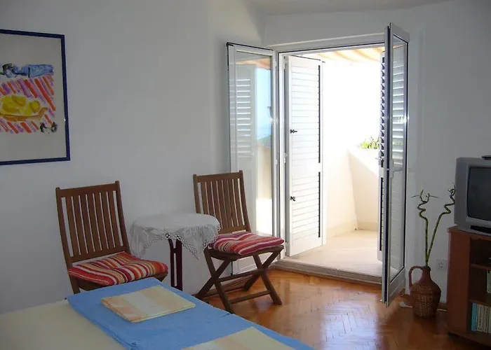 아파트먼트 비올라 *